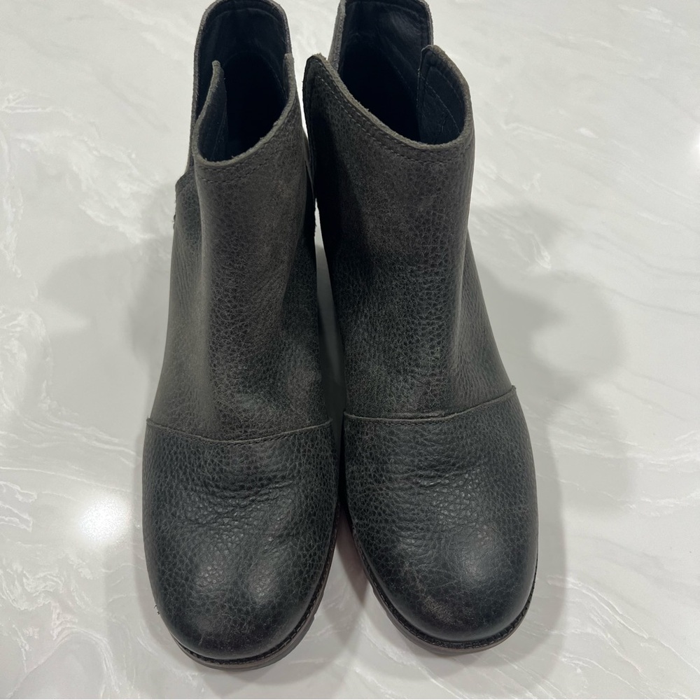 Sorel Cate Leather Women's Charcoal Ankle Comfortable Casual Boho Booties 9.5